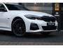 BMW 3-Serie Touring 330e M-sport Pano Memory Laser El.Haak 360 Carbon HiFi Keyless 19” Bliss Ambient Pearl White