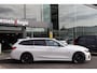 BMW 3-Serie Touring 330e M-sport | Pano | Memory | Laser | El.Haak | 360 | Carbon | HiFi | Keyless | 19” | Bliss | Ambient | Pearl White
