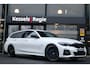 BMW 3-Serie Touring 330e M-sport Pano Memory Laser El.Haak 360 Carbon HiFi Keyless 19” Bliss Ambient Pearl White