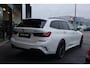 BMW 3-Serie Touring 330e M-sport Pano Memory Laser El.Haak 360 Carbon HiFi Keyless 19” Bliss Ambient Pearl White