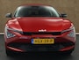 Kia EV6 Air 84 kWh SOH 99.5%!!- GROOT ACCU PAKKET - ORIGINEEL NEDERLANDSE AUTO - TREKHAAK 1.800 KG GEREMD TREKGEWICHT - STUUR EN STOEL VERWARMING - APPLE CARPLAY/ANDROID AUTO - PARKEERSENSOREN VOOR EN ACHTER - NAVGIATIE