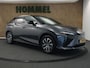 Lexus RZ 450e Executive Line 71 kWh - SOH 96,9 % !!!!- ORIGINEEL NEDERLANDSE AUTO - AFNEEMBARE TREKHAAK - TREKGEWICHT 750 KG - AFKOMSTIG VAN 1E EIGENAAR - 3 FASE - 2 LAADKABELS - LEDEREN BEKLEDING - BEIDE VOORSTOELEN ELEKTRISCH VERSTELBAAR - VOORSTOELEN VERWARMD - STUUR VERWARMD - PANORAMADAK - CAMERA - PARKEERSENSOREN VOOR/ ACHTER - DODEHOEK DETECTIE