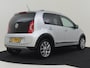Volkswagen Up! 1.0 cross BlueMotion 75pk | Airco | Navigatie | Stoelverwarming | 16" LMV