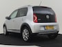 Volkswagen Up! 1.0 cross BlueMotion 75pk | Airco | Navigatie | Stoelverwarming | 16" LMV