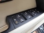 Volvo V70 1.6 T4 Limited Edition | Xenon | Navi | Stoelverwarming | Trekhaak | Leder | All-seasons | PDC |