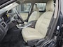 Volvo V70 1.6 T4 Limited Edition | Xenon | Navi | Stoelverwarming | Trekhaak | Leder | All-seasons | PDC |