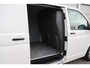 Volkswagen Transporter 2.0 TDI 110pk L2H1 28 | Navigatie | App Connect | Trekhaak | Parkeersensoren Achter | Cruise Control | Airco | DAB+