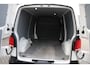Volkswagen Transporter 2.0 TDI 110pk L2H1 28 | Navigatie | App Connect | Trekhaak | Parkeersensoren Achter | Cruise Control | Airco | DAB+