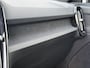 Volvo XC40 Recharge Plus 70 kWh | Warmtepomp | Stoelverwarming | Elektrische Achterklep | Achteruitrijcamera | Parkeersensoren | Navigatie | Apple Carplay | Android Auto | LED Koplampen | Two-Tone