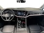 Volkswagen Touareg 3.0 381pk TSi eHybrid 4MOTION Elegance Luchtvering | Trekhaak zwenkbaar | Leder Pakket 'Vienna'