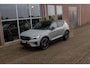 Volvo XC40 2.0 B3 Ultra Black Edition | Direct leverbaar | MY 2026 | Panoramadak | Harman/kardon | 360 camera | 20 inch | Drive assistance | Carplay | Keyless entry | Stuurverwarming