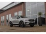Volvo XC40 2.0 B3 Ultra Black Edition | Direct leverbaar | MY 2026 | Panoramadak | Harman/kardon | 360 camera | 20 inch | Drive assistance | Carplay | Keyless entry | Stuurverwarming