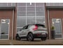 Volvo XC40 2.0 B3 Ultra Black Edition | Direct leverbaar | MY 2026 | Panoramadak | Harman/kardon | 360 camera | 20 inch | Drive assistance | Carplay | Keyless entry | Stuurverwarming