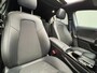Mercedes-Benz A-klasse 180 Luxury Line Panorama Dak | Alcantara Bekleding | LED | Widescreen | Camera | Navigatie | Parkeersensoren Rondom | 17" Lichtmetaal | Achteruitrijcamera | Alcantara Bekleding | Comfortstoel(en)