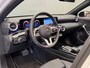 Mercedes-Benz A-klasse 180 Luxury Line Panorama Dak | Alcantara Bekleding | LED | Widescreen | Camera | Navigatie | Parkeersensoren Rondom | 17" Lichtmetaal | Achteruitrijcamera | Alcantara Bekleding | Comfortstoel(en)
