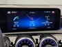 Mercedes-Benz A-klasse 180 Luxury Line Panorama Dak | Alcantara Bekleding | LED | Widescreen | Camera | Navigatie | Parkeersensoren Rondom | 17" Lichtmetaal | Achteruitrijcamera | Alcantara Bekleding | Comfortstoel(en)