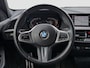 BMW 1-Serie 118i M-Sport | 17 inch | Virtual Cockpit | LED | Navigatie | Cruise Control | Airco (automatisch) | Lichtmetalen velgen 5-spaaks 17" | M Aerodynamica
