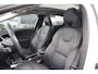 Volvo V40 Cross Country 1.5 T3 Polar+ Luxury | Panodak | Leder | Camera | Stoelverwarming | Dealer Onderhouden | Keyless