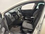 Renault Clio 1.2 - 120PK TCe Limited | 1e eigenaar | Airco | Parkeersensoren | Navi | Cruise Control | Armsteun | Lichtmetalen Velgen | Elektrische Ramen & Spiegels | Bluetooth |