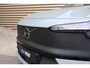 Volvo EX30 Cross Country Twin Motor Performance Ultra 69 kWh | Experience-pakket | Panoramadak | Harman Kardon