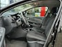 Renault Clio 0.9 TCe Limited | Navigatie | Airco | LM Velgen | Cruise Control | Electr. ramen Renault Clio 0.9 TCe Limited | Navi | Airco | LM Velgen | Cruise Control | Electr. ramen