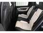 Land Rover Discovery Sport P300e 1.5 R-Dynamic SE Panoramadak Meridian Trekhaak Matrix-LED