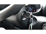 Toyota Yaris 1.5 Hybrid 115 Dynamic Limited 116pk Automaat | Stuur/stoel verwarming | Parkeersensoren vóór & achter | Apple Carplay/Android Auto |