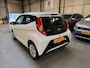 Toyota Aygo X X-PLAY AUTOMAAT 1E EIGENAAR NL AUTO NAP APPLE/CARPLAY CAMERA LED BLUETOOTH AIRCO!!