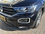 Volkswagen T-Roc 1.5 TSI R-Line / AUTOMAAT/ TREKHAAK/ APP-CONNECT/ DIGITAL DASH/ PARK. SENSOREN/ NAVI/ CLIMA/ STOELVERWARM./ CRUISE/