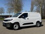 Opel Combo-e Electric L2 50 kWh 136pk | ACTIE | 8 jaar garantie | Multimedia | Draadloze Apple Carplay | Android Auto | Achteruitrijcamera | Parkeersensoren achter | Digital cockpit | Stuurwielbediening | Bestuurdersstoel comfort met armsteun | van €30.675 voor €25.975 ex. BTW rijklaar