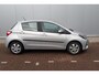 Toyota Yaris 1.5 Hybrid Aspiration Parkeercamera-L.M. velgen-Cruise control-Metallic lak
