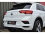 Volkswagen T-Roc 1.5 TSI DSG R-Line Pano/Camera/LED/Trekhaak