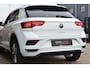 Volkswagen T-Roc 1.5 TSI DSG R-Line Pano/Camera/LED/Trekhaak