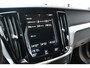Volvo V60 B3 163pk Momentum Advantage | Park Assist | Navigation Tech | 17