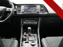 SEAT Ateca 1.5 TSI FR DSG 150pk Dealer O.H. | Adaptive Cruise | Camera | Beats Audio | Alcantara Sportstoelen Verwarmd | 19"L.M | Apple Carplay | Sfeerverlichting | Keyless | Blis | Navigatie | DAB |