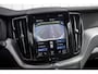Volvo XC60 T8 Twin Engine AWD R-Design | 360 Camera  | Trekhaak | elektrisch bedienbaar panorama dak  | Adapt. cruise | Elektr bed stoelen + geheugen |  Adapt LED verlichting | Stoel-stuur-achterbankverw  | BLIS | Apple car play/Android auto |