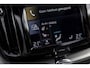 Volvo XC60 T8 Twin Engine AWD R-Design | 360 Camera  | Trekhaak | elektrisch bedienbaar panorama dak  | Adapt. cruise | Elektr bed stoelen + geheugen |  Adapt LED verlichting | Stoel-stuur-achterbankverw  | BLIS | Apple car play/Android auto |