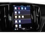 Volvo XC60 T6 Plug-in hybrid Essential Bright | Panoramadak | Trekhaak | Camera | Apple Carplay