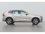 Volvo XC60 T6 Plug-in hybrid Essential Bright | Panoramadak | Trekhaak | Camera | Apple Carplay