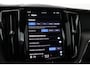 Volvo XC60 T6 Plug-in hybrid Essential Bright | Panoramadak | Trekhaak | Camera | Apple Carplay
