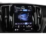 Volvo XC60 T6 Plug-in hybrid Essential Bright | Panoramadak | Trekhaak | Camera | Apple Carplay