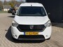 Dacia Dokker 1.5 Blue dCi 90 Essential / Trekgewicht 1200 Kg / Navigatie / Multimedia Bluetooth / Stoelverwarming / Achteruitrij Camera / Parkeersensoren Achter / Airco / DAB / Cruise Control / Elektrische Ramen / Elektrisch Verstelbare Buiten Spiegels /