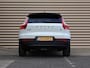 Volvo XC40 B4 Plus Black Edition | Panoramadak | Stoel-/ stuurverwarming | Memory stoelen elektrisch bedienbaar