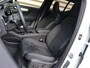Volvo XC40 B4 Plus Black Edition | Panoramadak | Stoel-/ stuurverwarming | Memory stoelen elektrisch bedienbaar