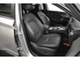 Hyundai Kona Electric EV Premium 64 kWh Warmtepomp Trekhaak SOH 100% 3-Fase CCS Laden Leder Camera