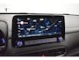 Hyundai Kona Electric EV Premium 64 kWh Warmtepomp Trekhaak SOH 100% 3-Fase CCS Laden Leder Camera