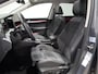Volkswagen Golf 1.5 eHybrid 204pk Life Edition Panorama Ergo Camera 18"velgen Trekhaak 122