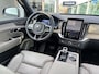 Volvo XC90 2.0 T8 Plug-in hybrid AWD Ultra Bright / Luchtvering / Pano. dak / Elek. verstelbare stoelen / Geventileerd en verwarmde stoelen / Nappaleder / Head-up display / Harman Kardon /