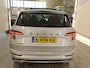 Skoda Karoq 1.5 TSI 150pk Automaat Sportline Business | Panoramadak | Trekhaak | Comfortpakket | Stoelverwarming | Camera |CarPlay
