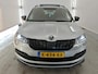 Skoda Karoq 1.5 TSI 150pk Automaat Sportline Business | Panoramadak | Trekhaak | Comfortpakket | Stoelverwarming | Camera |CarPlay